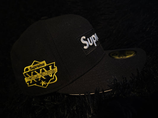 Gorra New Era X Supreme " World Famous"